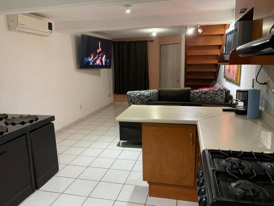 Casa Ideal Con Cochera, Seguridad Y Centrica Mazatlan Exterior photo